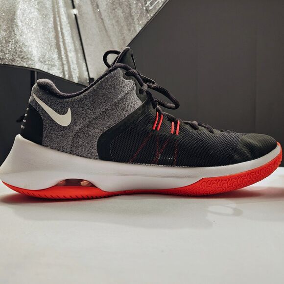 Nike Air Versitile 2 Sneakers Mens US 9.5 - Picture 10 of 15